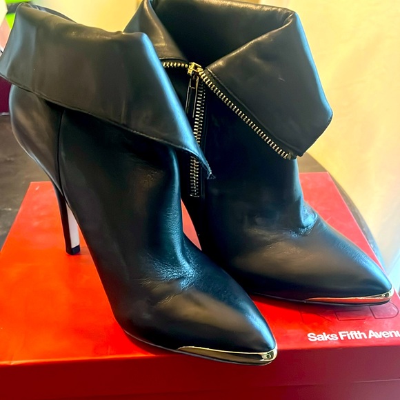 Red by Saks Fifth Avenue black Napa Lux heeled booties size 8 - Picture 1 of 6